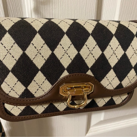 Brown and Cream Argyle Pattern Shoulder Bag - Picture 2 of 4